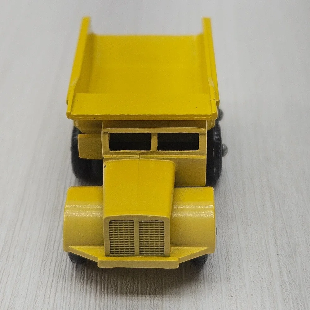 Vintage Matchbox Lesney No 6 Euclid Dump Truck Yellow Made in England Diecast